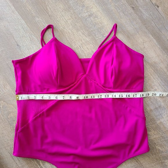 Express US Women's Size XL Body Contour Mesh Cutout Bodysuit Stretch Molded Cups - Picture 10 of 11